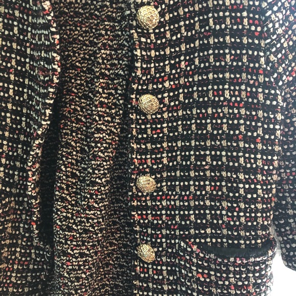 St. john Jacket - Picture 2 of 4